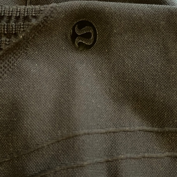 Lululemon atlética capri leggins - Picture 4 of 4